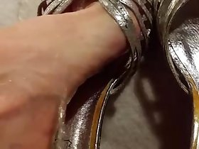 Wifes Snobbish heels coupled with Arms soaking on every side Piss