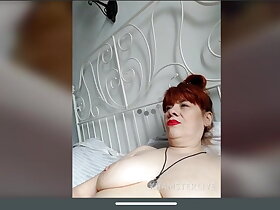 Redhead granny Nikki far saggy jugs masturbates their way pussy